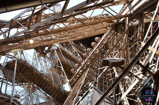 Eiffel Structure