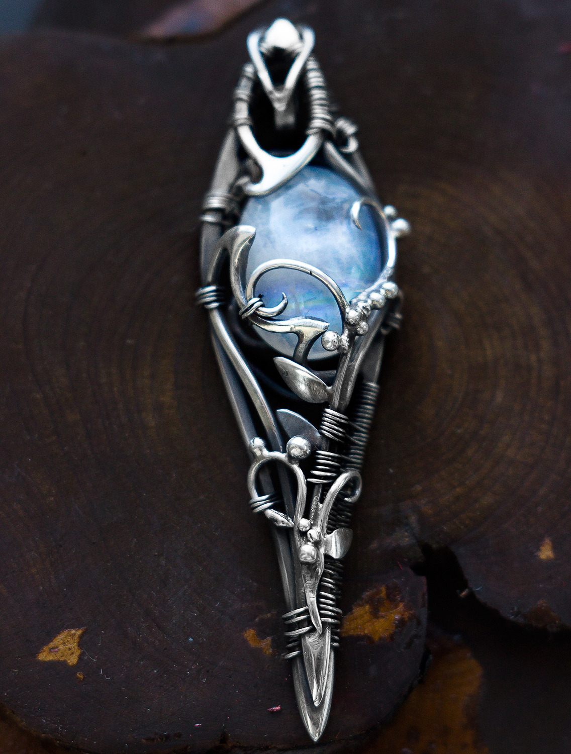 Moonstone silver pendant