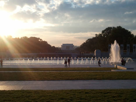 Lincoln and WWII Memorials