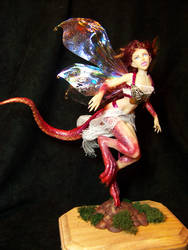 'Valaria' dragon fairy