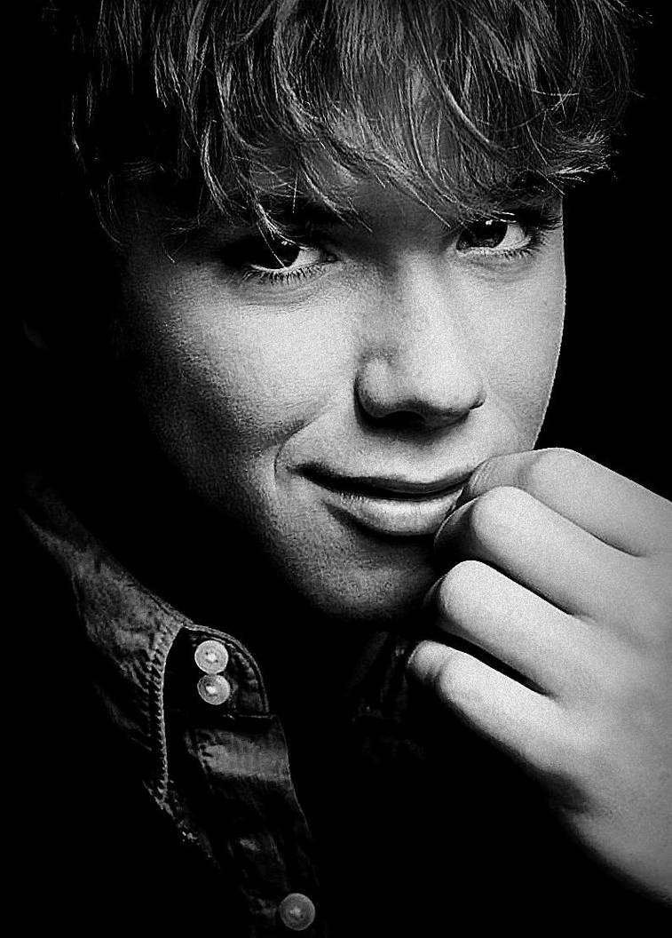 Jeremy Sumpter by UnseenShadow1 on DeviantArt