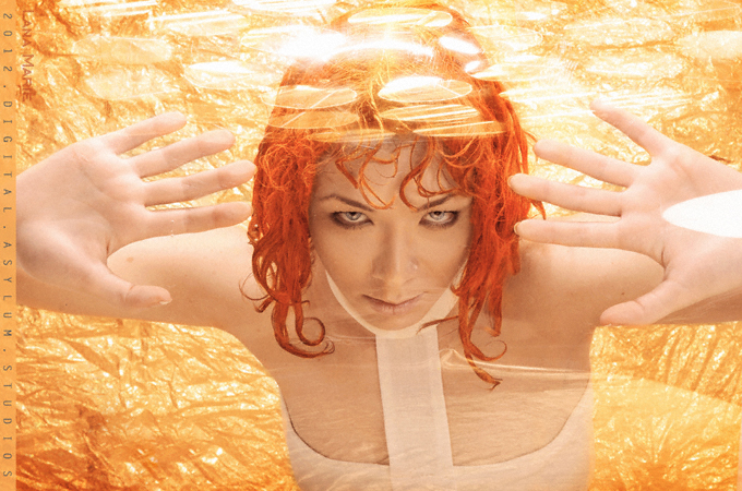 LeeLoo The Fifth Element Cosplay