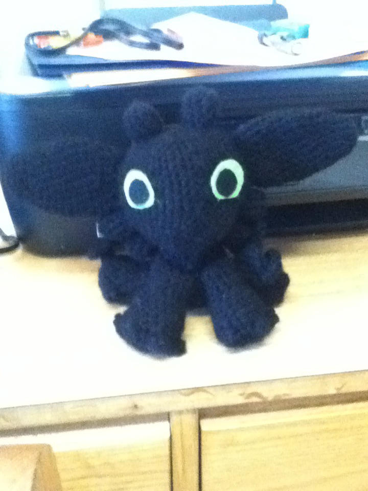 Toothless (Front View) by WUrpgirl16 on DeviantArt