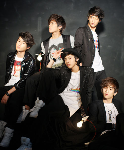 Shinee Replay Era By Lovelyluchia On Deviantart Shinee Replay Era By Lovelyluchia On Deviantart