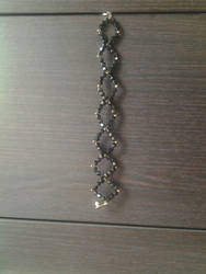 Diamond shaped bracelet