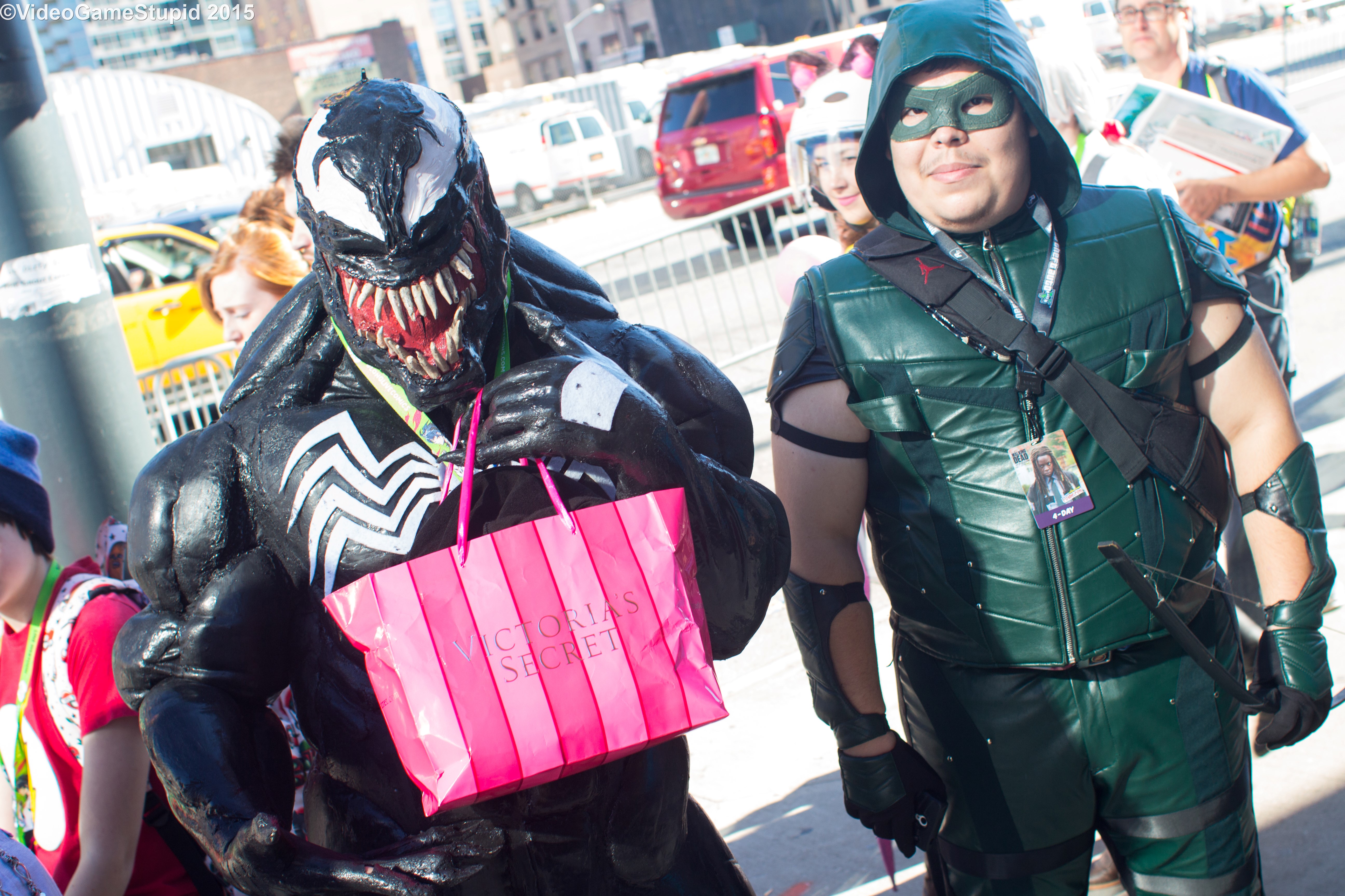 New York Comic Con 2015 - Venom and Green Arrow