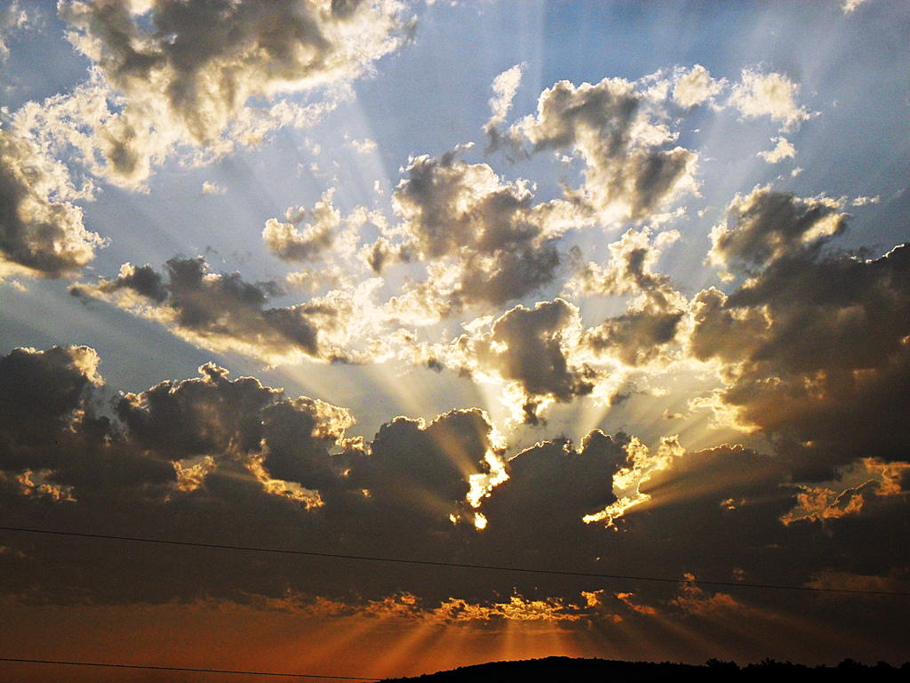 The sun is the cloud. Солнце в облаках. Солнце над облаками. Облако позади. Солнце облака обои.