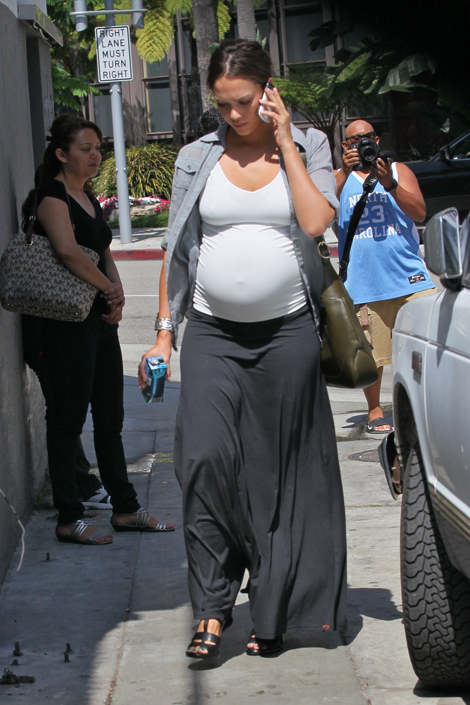 Jessica Alba(pregnant)2.