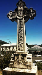Braidwood church cross