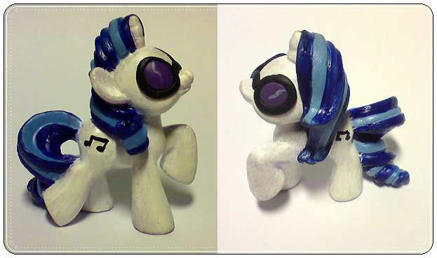 Vinyl Scratch custom painted