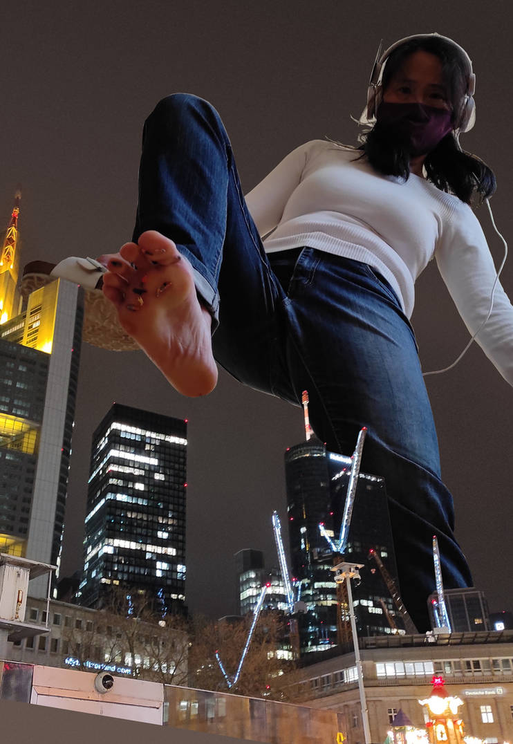 Ryung Romps Frankfurt City By Megakorean On DeviantArt ryung-romps-frankfurt-city-by-megakorean-on-deviantart