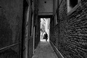 Narrow alley