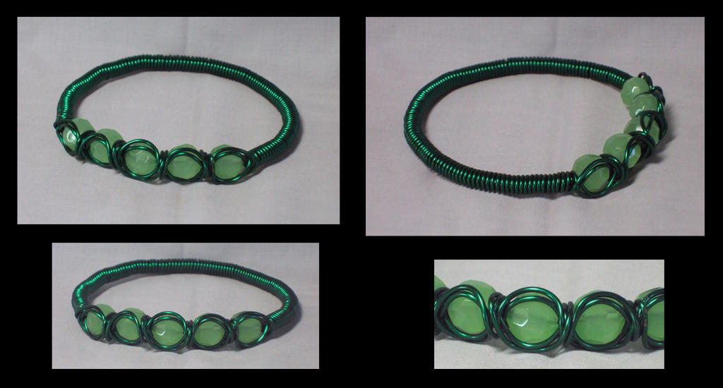 emerald green wire bangle