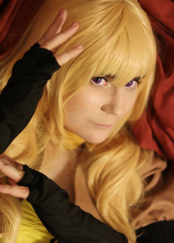 Yang Xiao Long cosplay