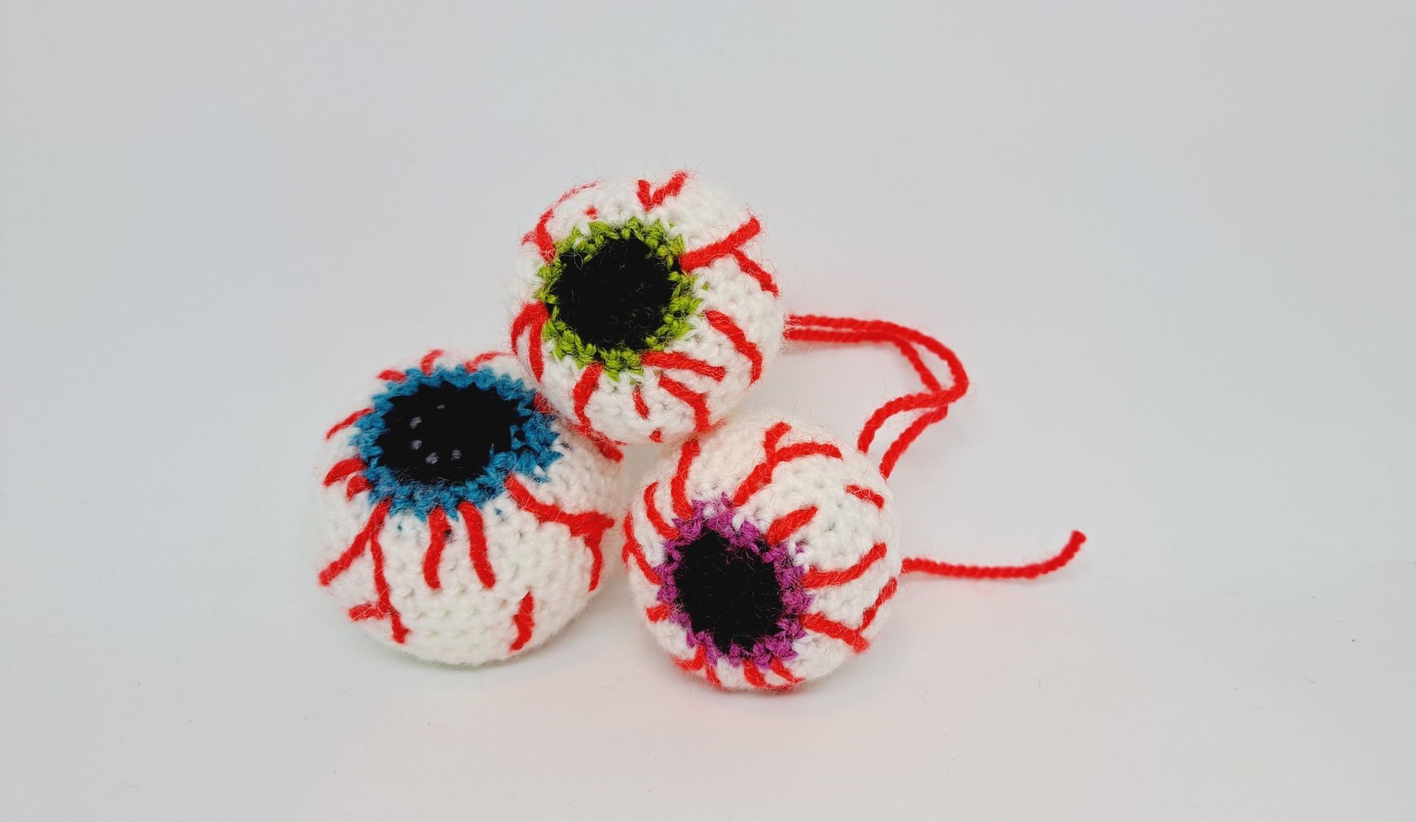 Spooky Crochet Eyeball Free Pattern By Ludaritz On DeviantArt spooky-crochet-eyeball-free-pattern-by-ludaritz-on-deviantart