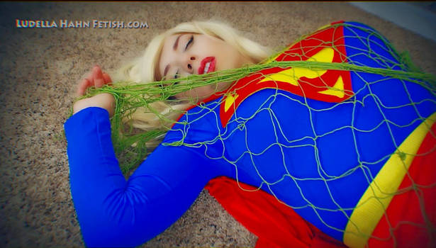 Ludella Hahn as Supergirl 3 