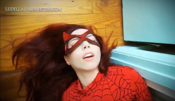 Spider Hahn unconscious 