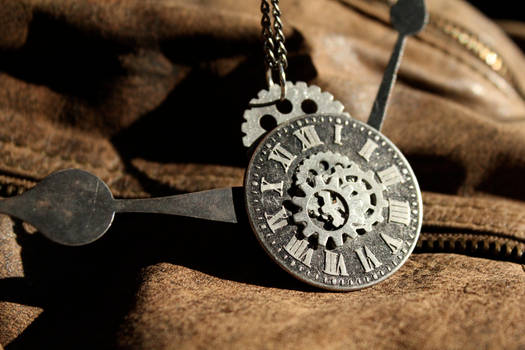 Black Clock Steampunk Necklace