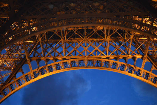 Arch of the Eiffel Tower