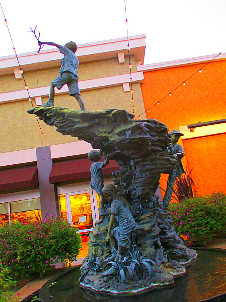 Pleasant Hill Statue 04