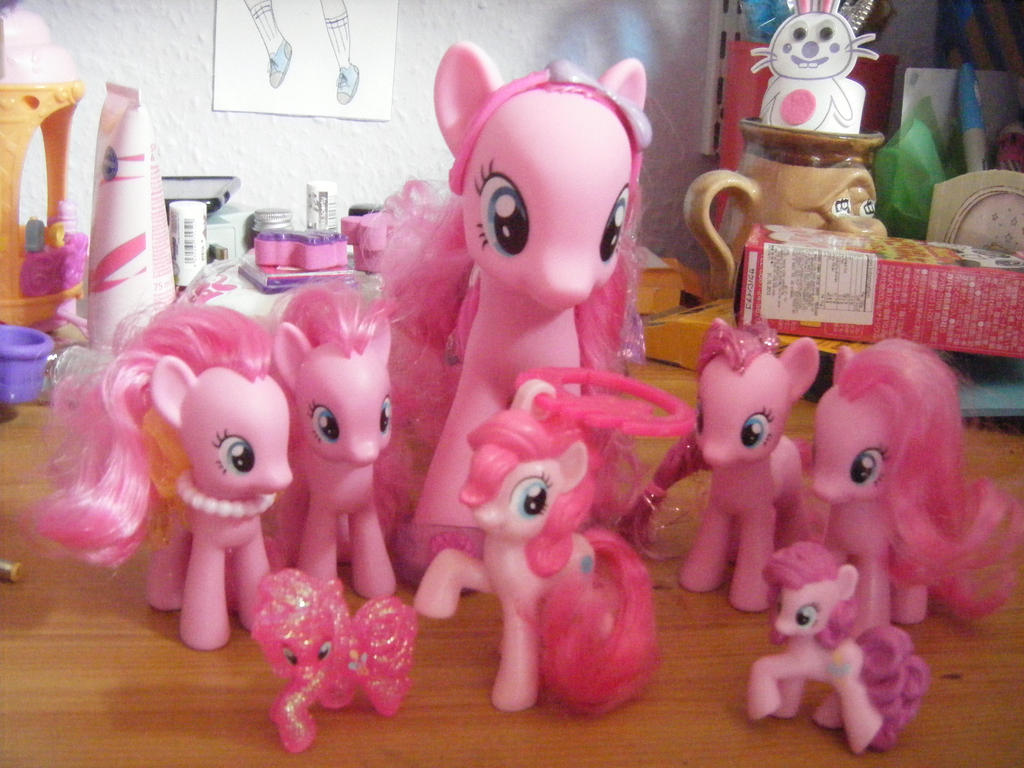 Too many Pinkie Pies