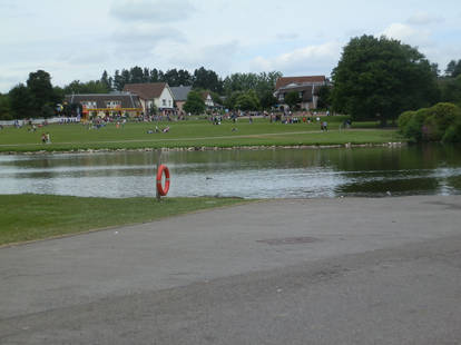 Alton Towers - The Pond