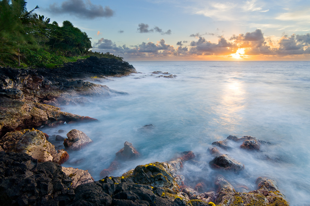 Tropical sunrise at Opihikao