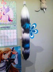 Custom yarn tail