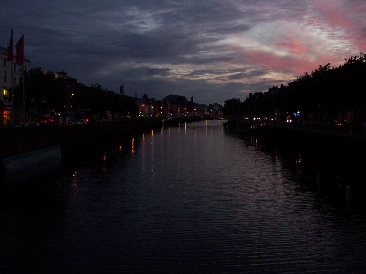 Liffey River, Night