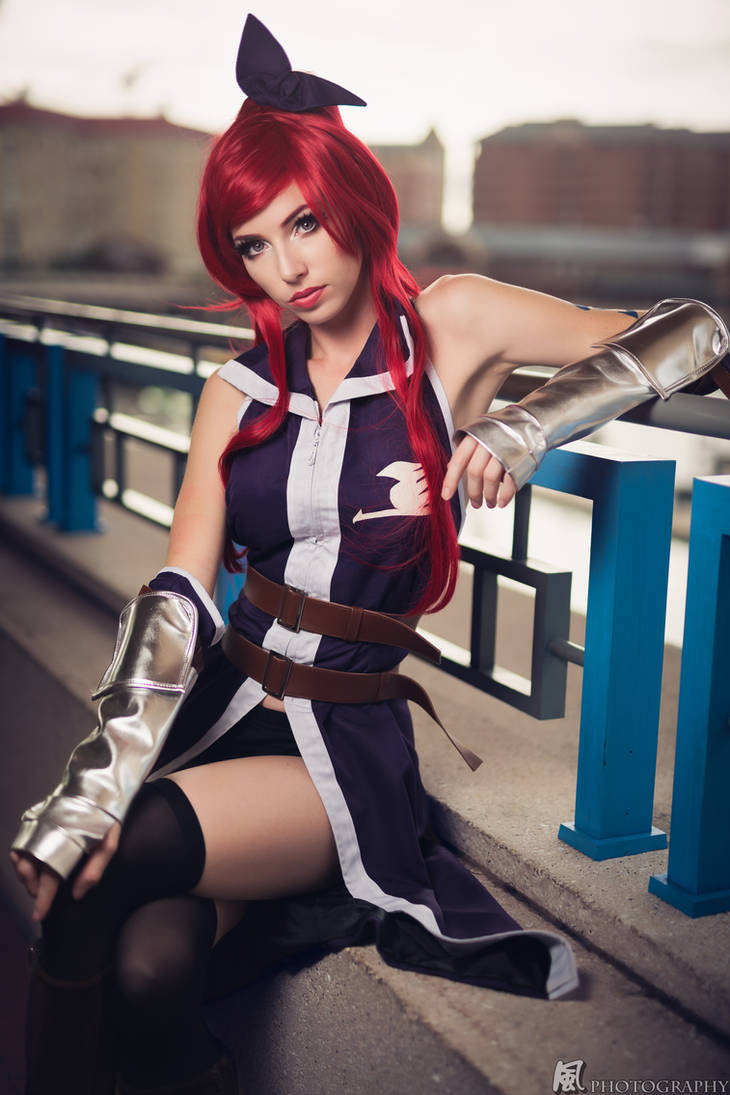 Fairy Tail - Erza Scarlet by MeganCoffey