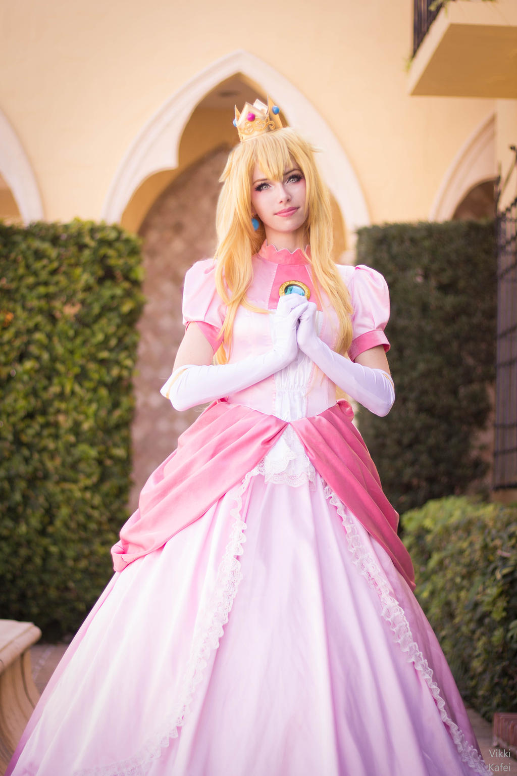 Princess Peach - Mushroom Kingdom by MeganCoffey on DeviantArt