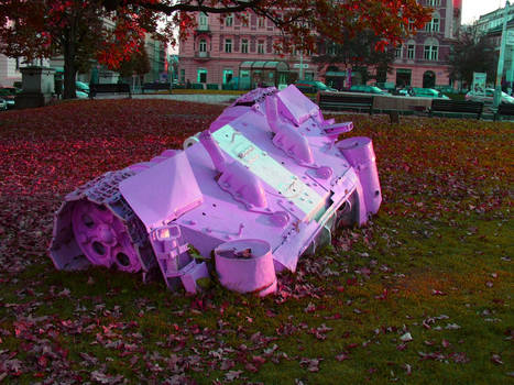 Pink panzer in Prague