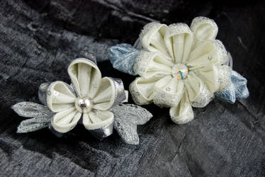 Kanzashi Snow Blossoms