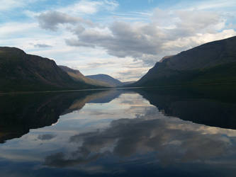 Kungsleden reflection lake