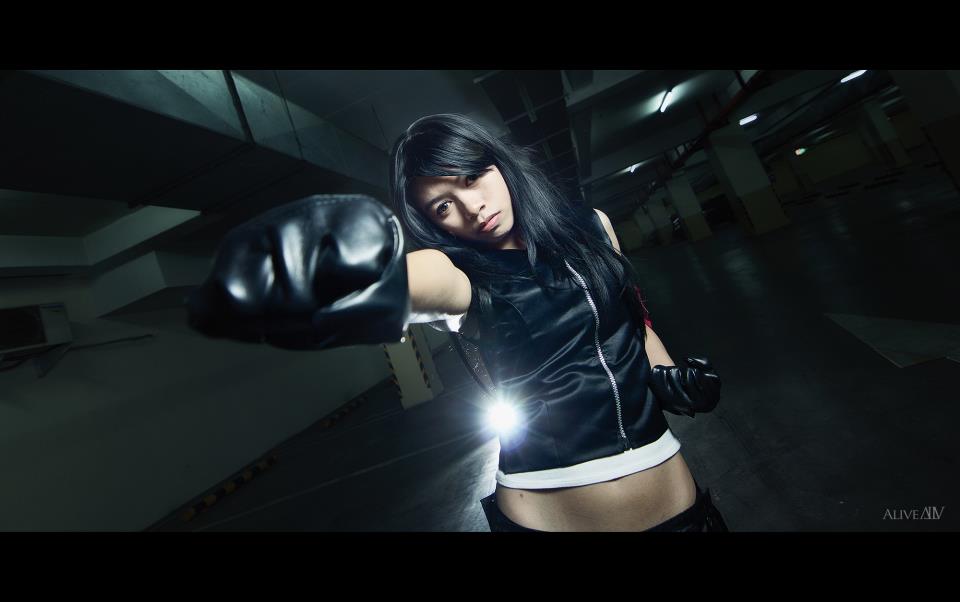 FFVII AC : Tifa Punch!