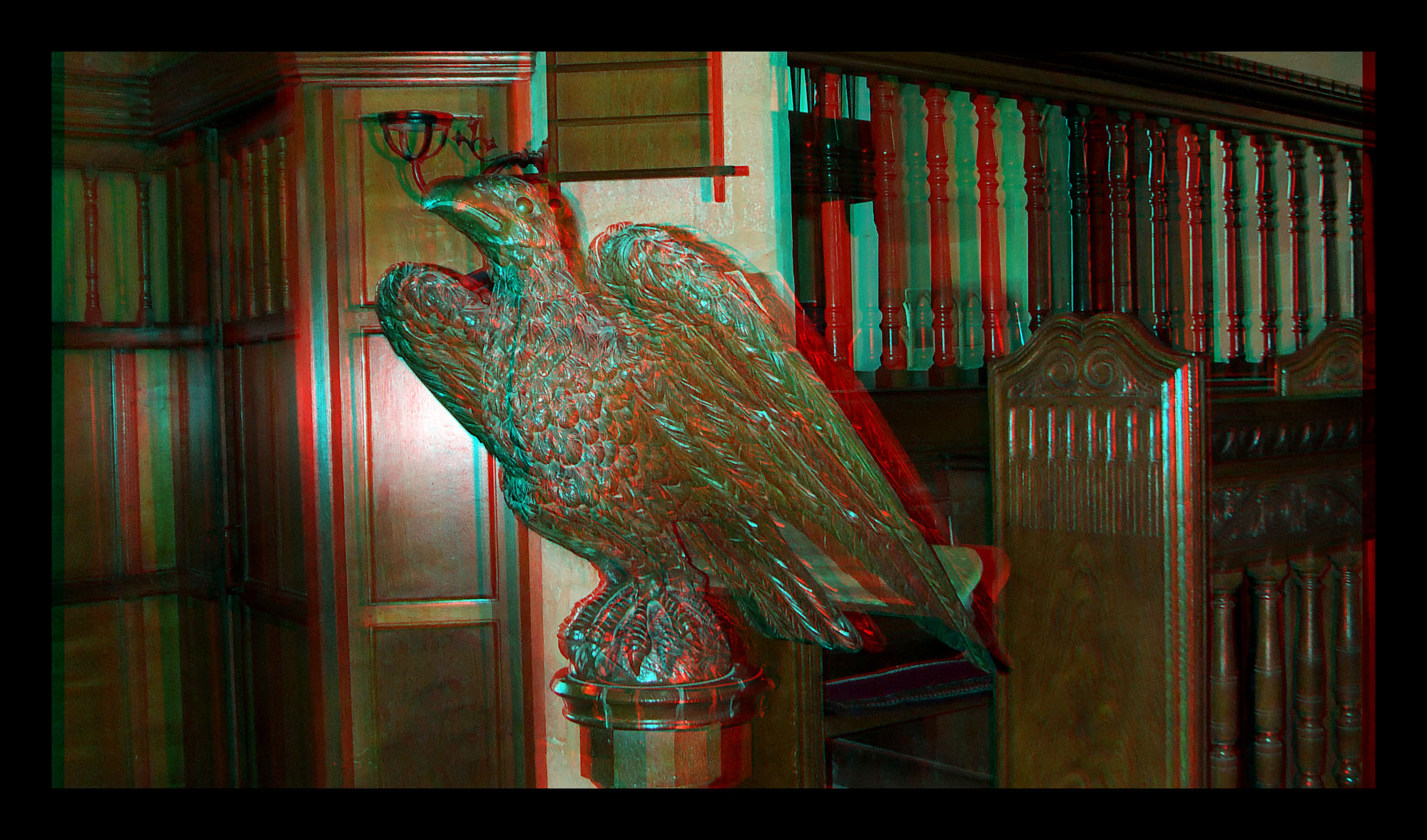 carving anaglyph