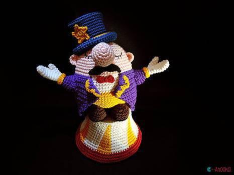 Loyal, the ringmaster amigurumi