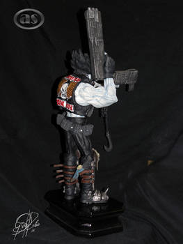 '' Lobo '' statue custom.