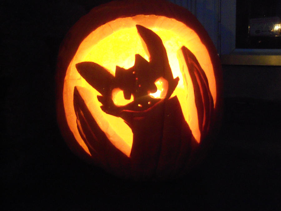 Toothless Pumpkin 2011