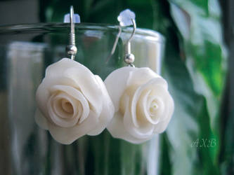 Earrings Middle White roses