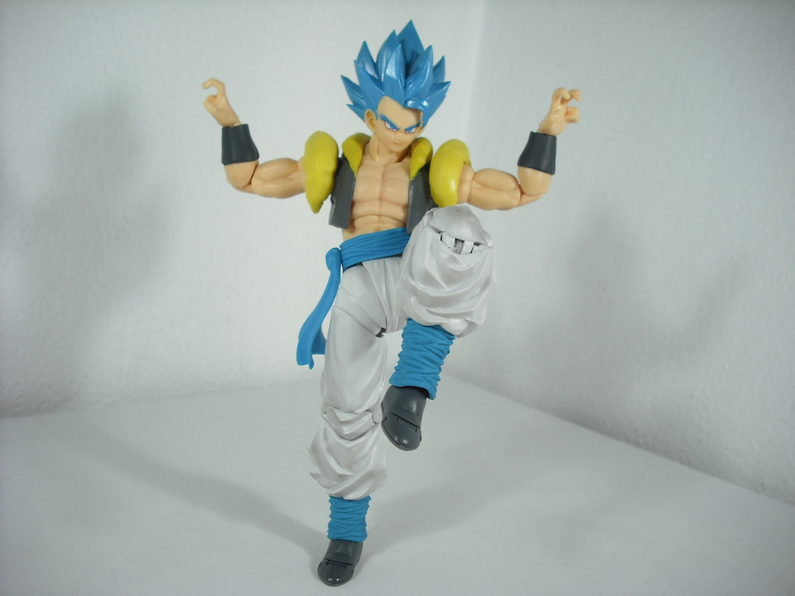 Gogeta Blue!! by ULTIMATEbudokai3 on DeviantArt