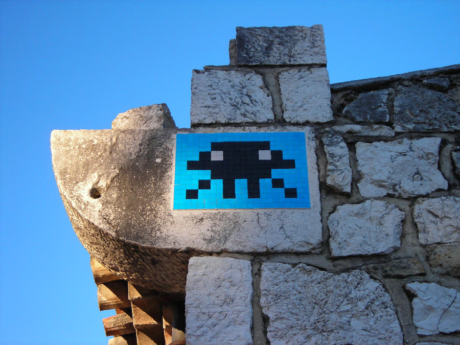 Invader by zertrin