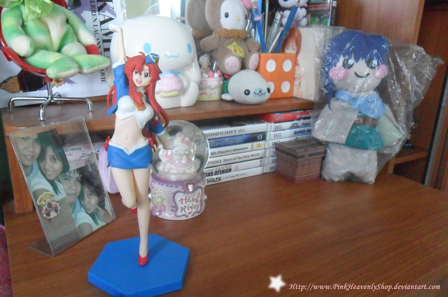 Yoko Special Figurine