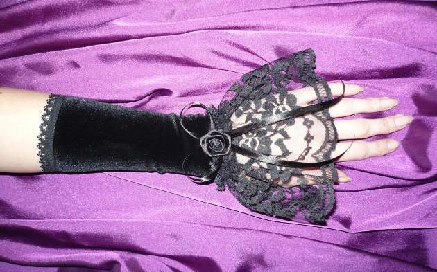 Gothic Lolita Glove 3