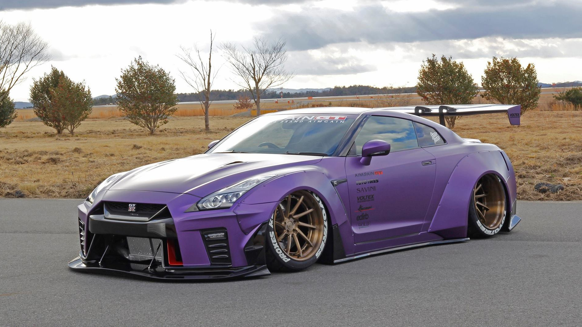 NISSAN GTR R35 with AIMGAIN wide body kit by Mitchleylason on DeviantArt