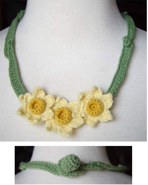 crochet daffodils necklace