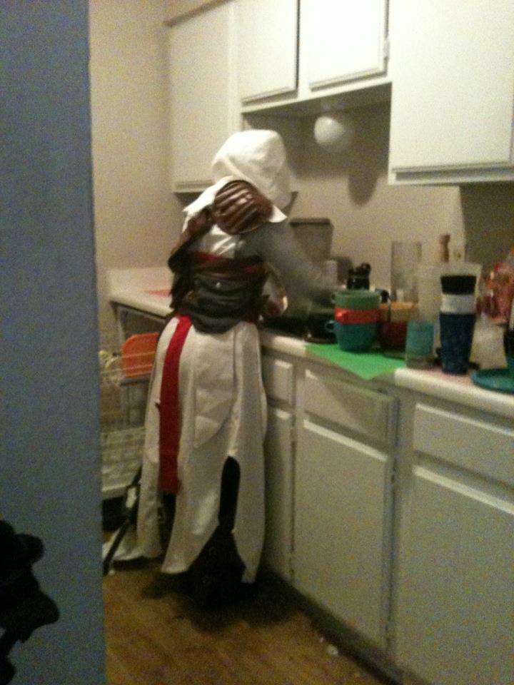 Altair... DOING THE DISHES!?