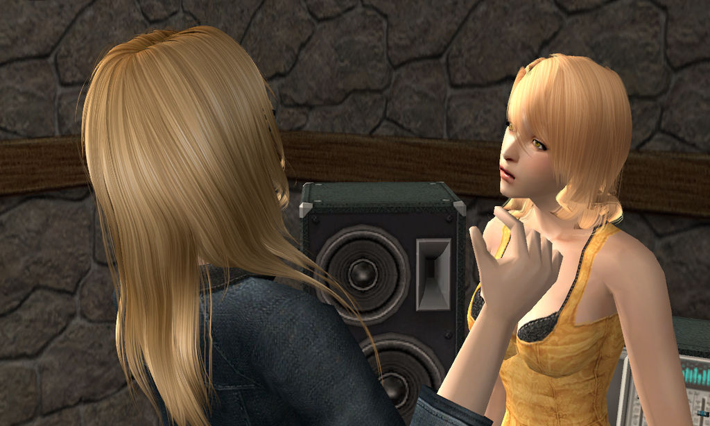 Discuter entre blondes.