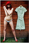 Bonnie und Kleid. by saturninus