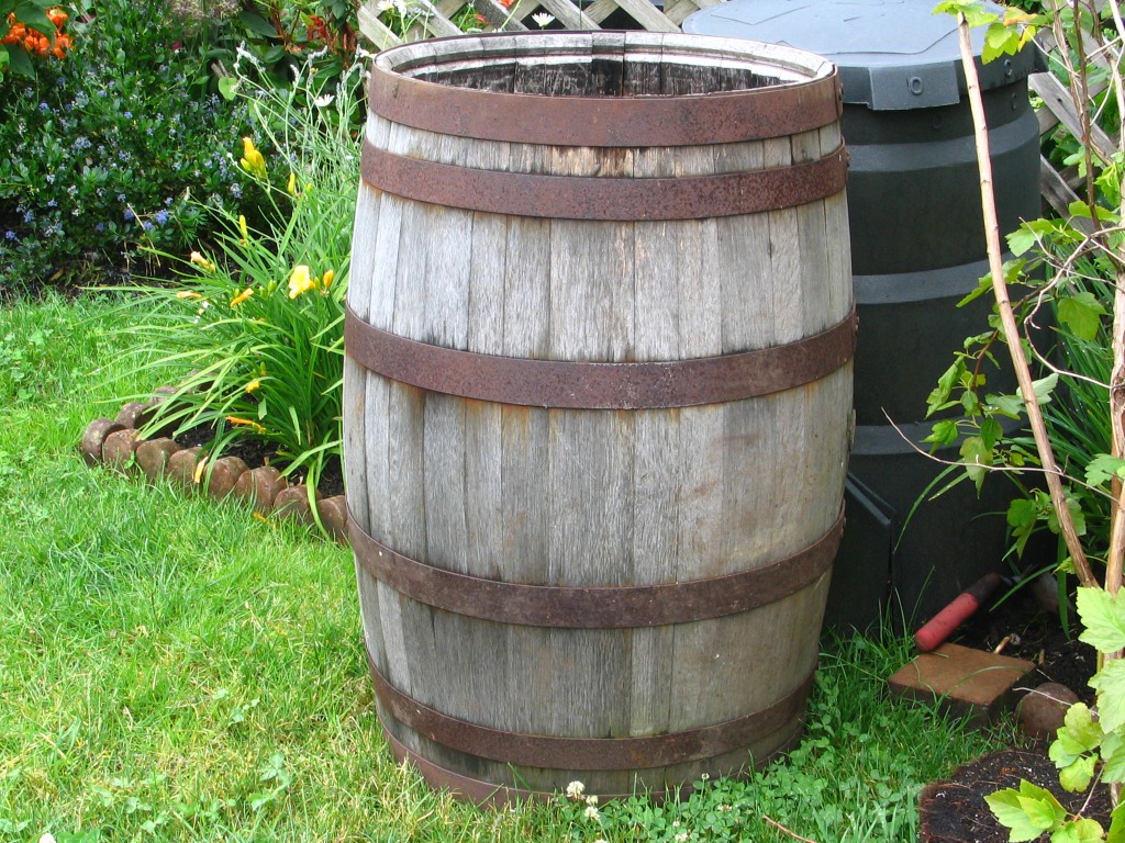 Wooden barrel 2 by Regenstock